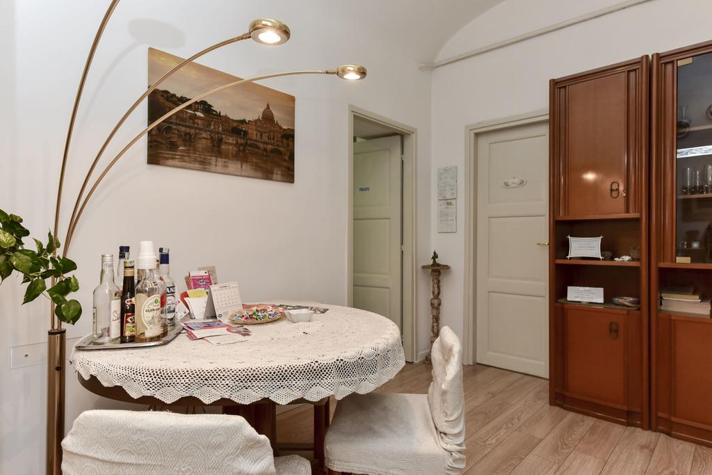 Nicole Rooms Рим Экстерьер фото